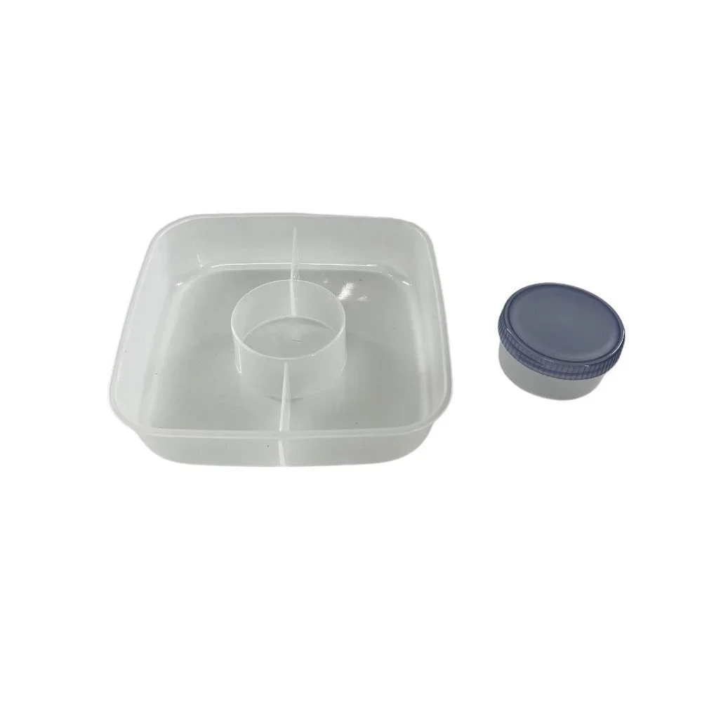 NWT 7 Piece Plastic Food Storage Container & Utensils